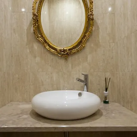 Feels Like Marques Central Flat Апартаменты